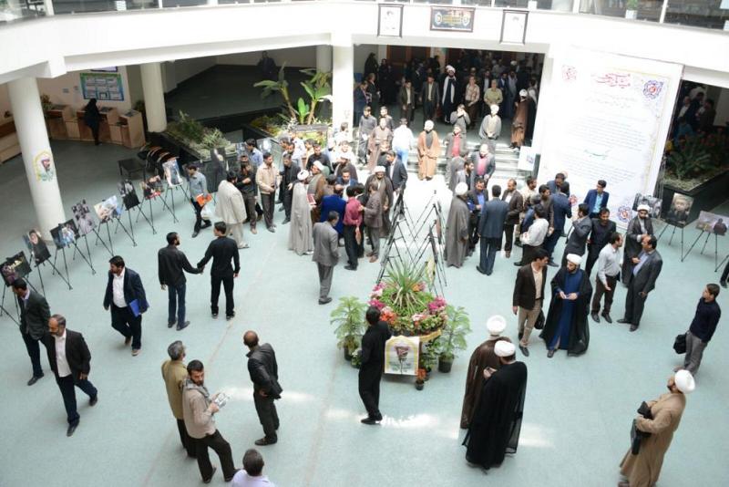 قسمُ ما بين الحرمين الشريفين يجسّد عاشوراء الشهادة بلوحاتٍ فنية في مدينة الأهواز الإيرانيّة..