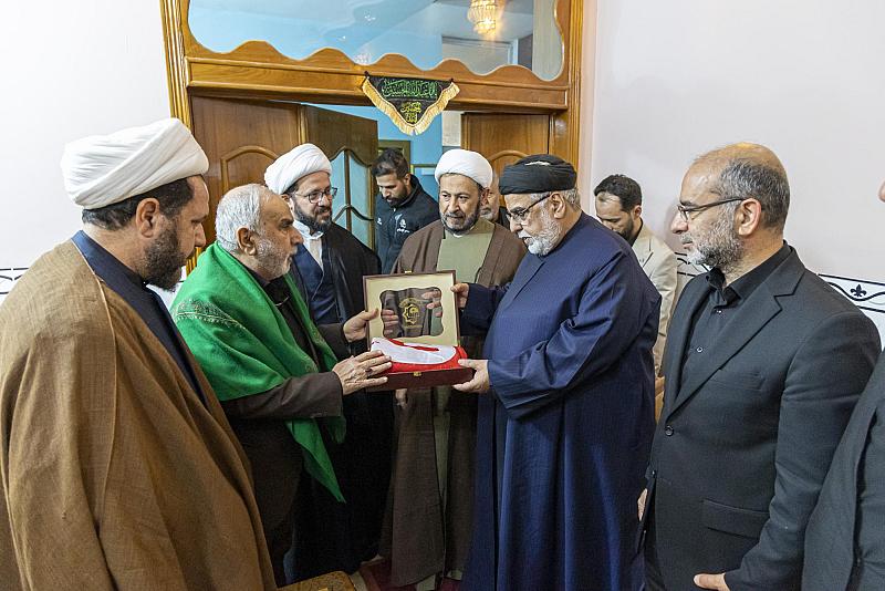  العتبة العباسية تُكرّم الخطيب السيد داخل السيد حسن
