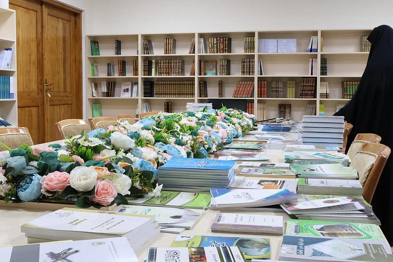 شعبة فاطمة بنت أسد ترفد مكتبتها بكتب جديدة