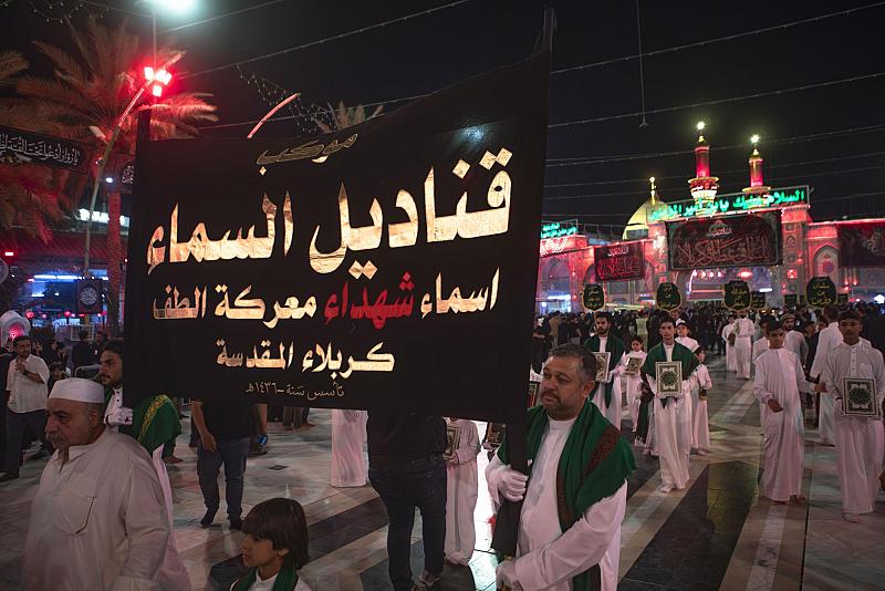 برعاية العتبة العباسية المقدسة.. موكب قناديل السماء يحيي مراسم اليوم الثالث عشر من المحرّم