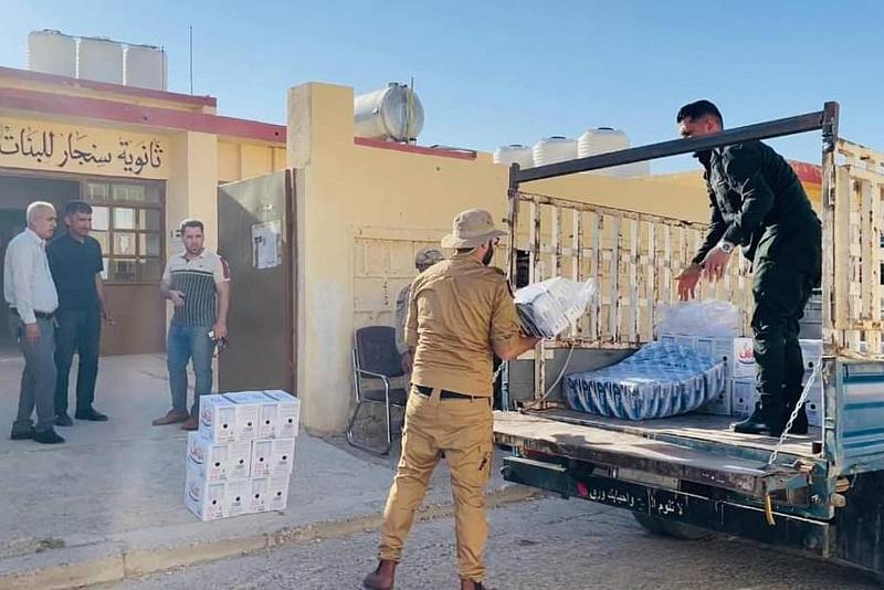 في سنجار.. الشؤون الدينية تبادر بتوزيع الماء على القاعات الامتحانية
