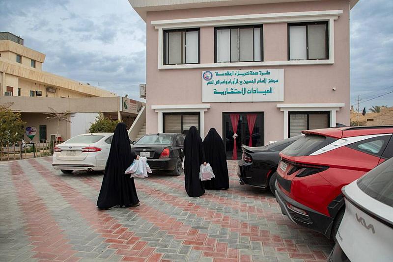 بذكرى ولادة السيدة الزهراء (عليها السلام).. شعبة فاطمة بنت أسد تنظم زيارة تفقدية لعدد من المرضى