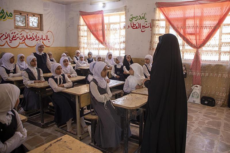 شعبة الخطابة النسوية تقدّم محاضرات إرشادية لعدد من المدارس المشاركة في حفل التكليف الشرعي