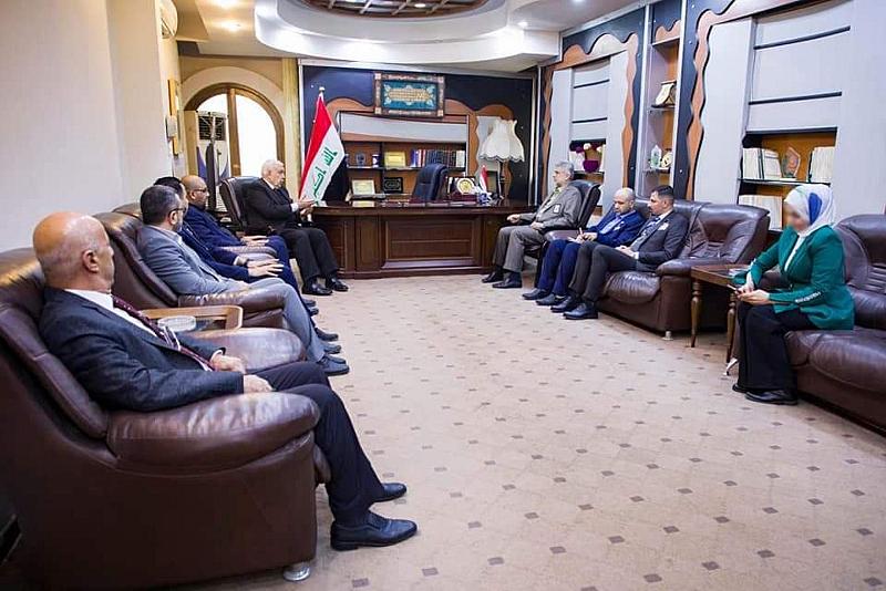 وفد قسم التطوير والمجمع العلمي العراقي يناقشان التعاون في مجال التخطيط والتدريب