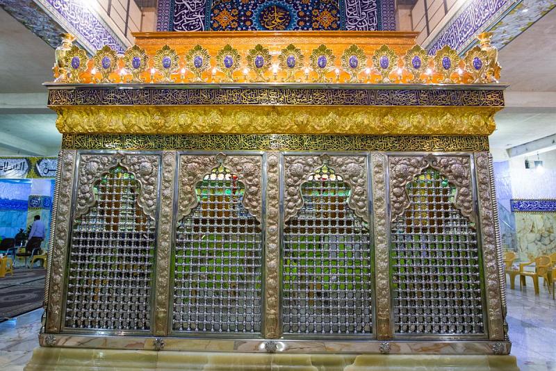 إزاحةُ الستار عن شبّاك العبد الصالح أثيب اليمانيّ المعروف بـ(صافي صفا) -رضي الله عنه-