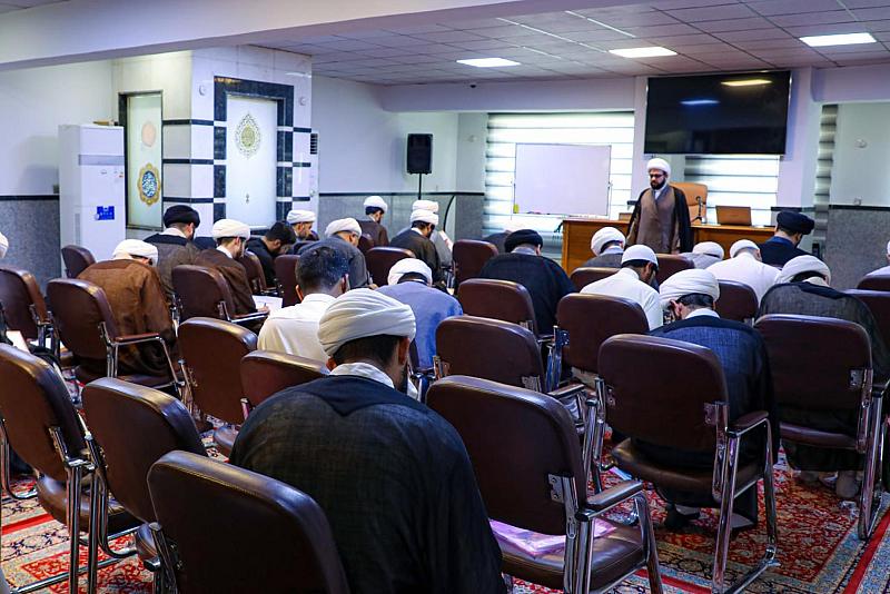 المجمع العلمي يختتم دورته التطويرية الثالثة لإعداد الأساتذة