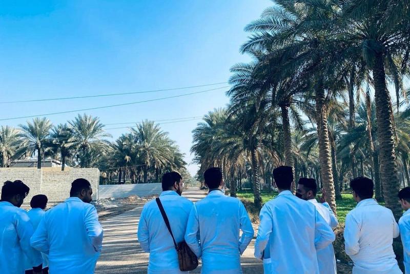 طلبةُ كلّية التمريض في جامعة العميد يُجرون جولةً للإرشاد والتحرّي الصحّي
