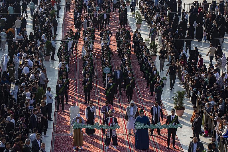 بمشاركة 2500 طالب.. حفل تخرّج طلبة الجامعات يشهد تنظيم مسيرةٍ بين الحرمين الشريفين