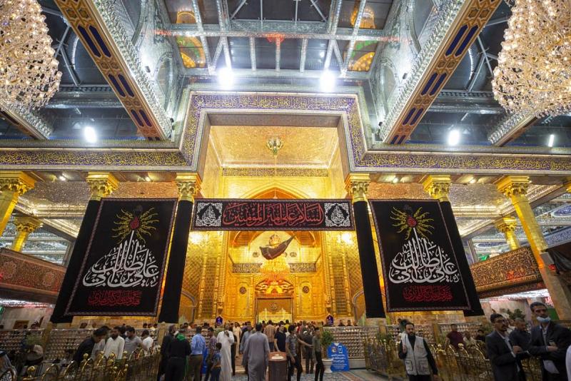 تهدَّمت والله أركانُ الهدى ...سحائبُ الحزن والأسى العلويّ تُخيّم على العتبة العبّاسية المقدّسة