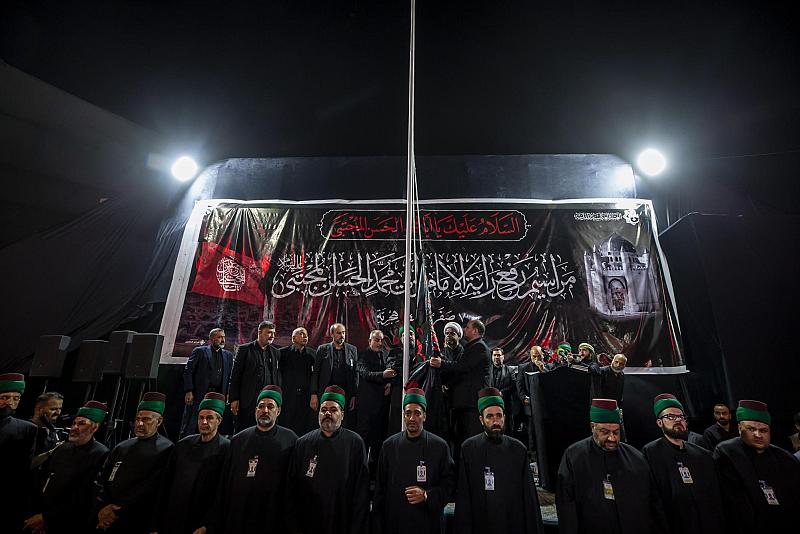 العتبة العباسية تنظم مراسيم رفع راية الإمام الحسن (عليه السلام)