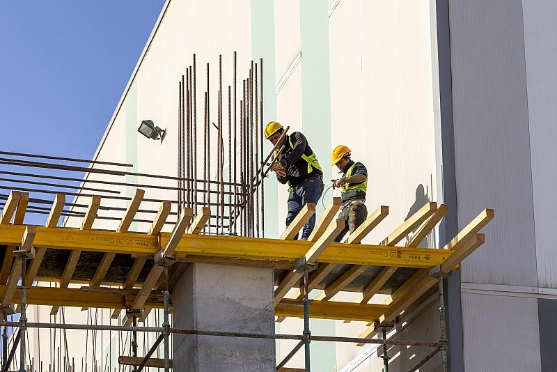 قسم المشاريع الهندسية يواصل أعمال مشروع ورش ومخازن العتبة العباسية