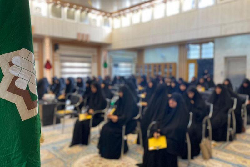 اختباراتٌ تطويريّة للملاكات التدريسيّة في معهد القرآن الكريم النسويّ