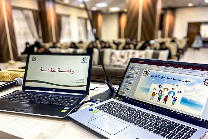 مركز الثقافة الأسرية ينظم برنامجًا ثقافيًّا احتفاءً بمولد السيدة زينب (عليها السلام)
