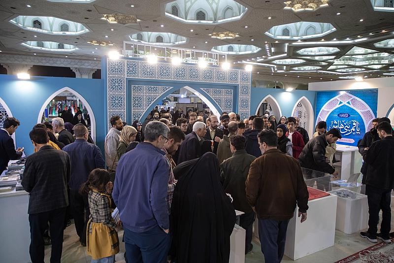 برنامج حكمة الثقلين يلقى تفاعلًا كبيرًا من الزائرين