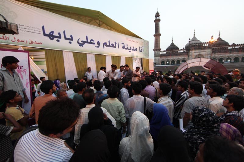وسط حشد كبير وتوزيعٍ للجوائز: العتبة العباسية المقدسة تختتم فعاليات مهرجان أمير المؤمنين الثقافي السنوي الأول في مدينة لكناو الهندية
