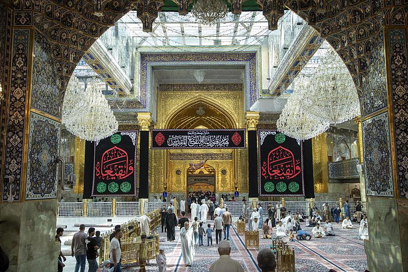 العتبة العباسية المقدسة تتشح بالسواد لإحياء ذكرى هدم قبور أئمة البقيع (عليهم السلام)