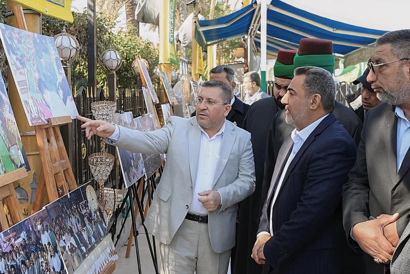 افتتاح معرض الصور ضمن مهرجان الشموع السنوي الخامس والعشرين