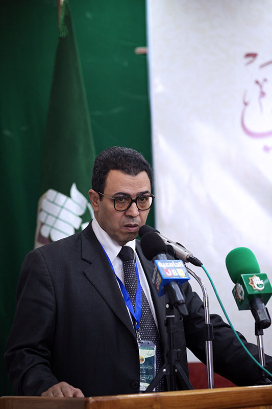 من مصر الأستاذ الدكتور محمود عمر محمد سليم : مجلة العميد تكشف لنا عن فكر بحثي رصين تطمح اليه المنطقة العربية من أجل النهوض بالبحث العلمي 