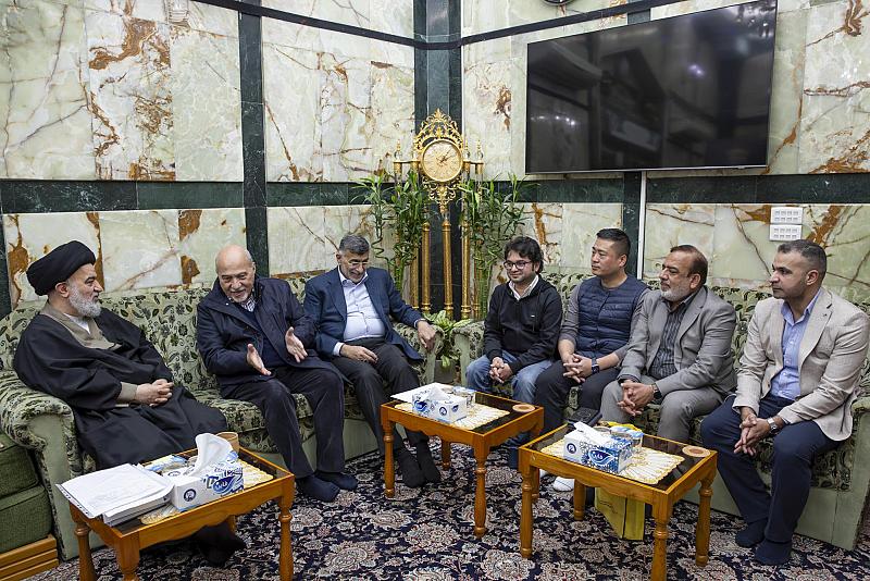 سماحة السيد الصافي يستقبل وفد شركة (سيتي فارما) الباكستانية المختصة في الأدوية