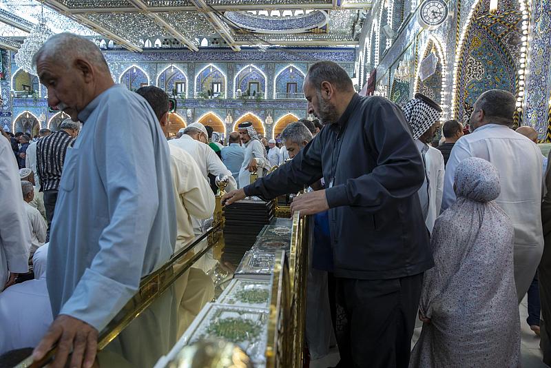 قسم رعاية الصحن يقدم خدماته لزائري يوم عرفة