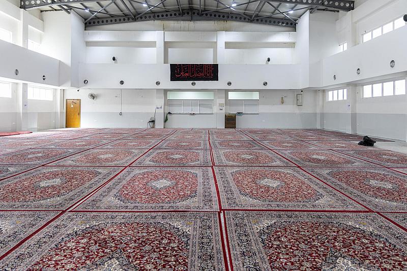 بعد ختام خدماته لزائري الأربعين.. إجراء حملة تنظيفٍ واسعة لمجمّع أبي الفضل العباس (عليه السلام)