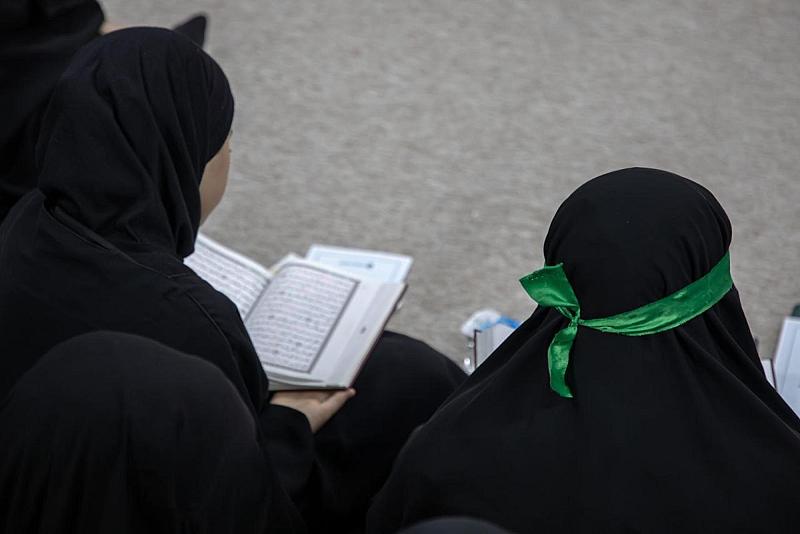 شعبة الخطابة الحسينية النسوية تواصل إقامة العزاء لاستذكار مواقف يوم عاشوراء
