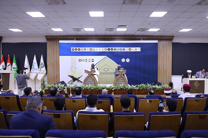 تكريم الجامعات الفائزة ولجنة التحكيم المشاركة في مسابقة النور القرآنية الدولية الجامعية