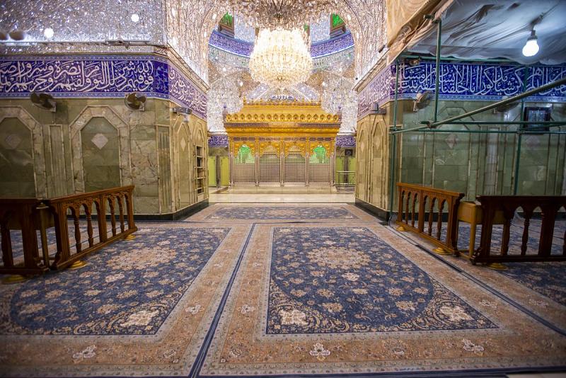 بالصّور: شعبةُ الحرم الشريف تُنهي أعمال غسل الحرم الطاهر مع فرش السجّاد الجديد...
