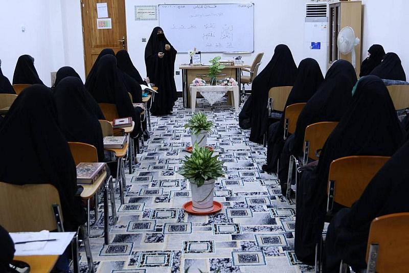شعبة فاطمة بنت أسد تطلق دورة (هدى للناس) لعدد من الملاكات التدريسية