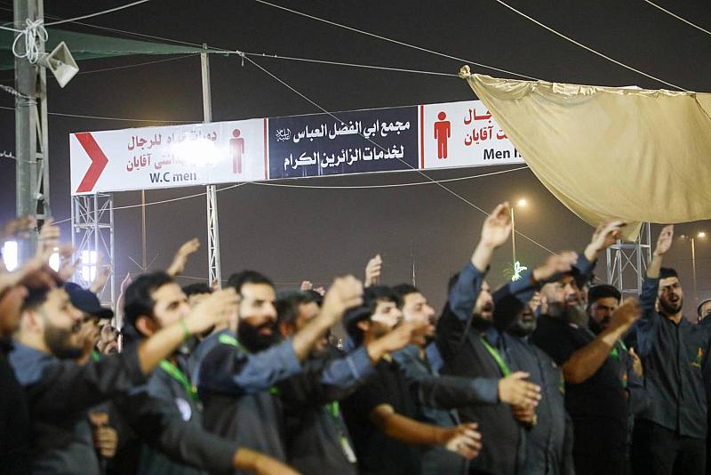 المتطوعون يودعون الخدمة في مجمع أبي الفضل العباس (عليه السلام) بإقامة مجلس عزاء