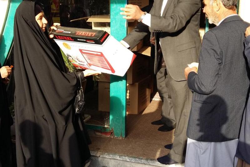 مع حلول موسم الشتاء: لجنةُ إغاثة المهجّرين في العتبة العبّاسية المقدّسة توزّع عشرات المدافئ الكهربائيّة على العوائل النازحة..
