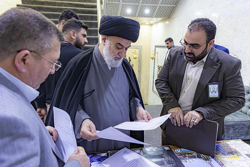 السيد الصافي يطّلع على أعمال مؤسّسة الوافي للدراسات والتوثيق