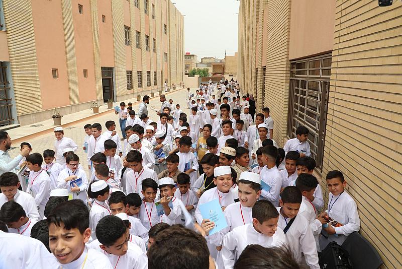 بالصور.. الدورات القرآنية الصيفية بيومها الأول تشهد حضوراً ملفتًا للأطفال