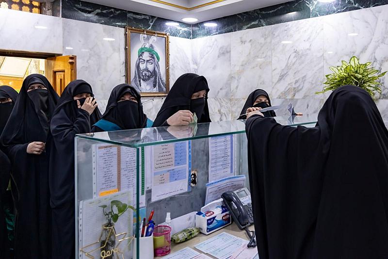للزائرات.. العتبة العباسية المقدسة تفتح باب التبرع دعمًا للشعبين الإيراني واللبناني