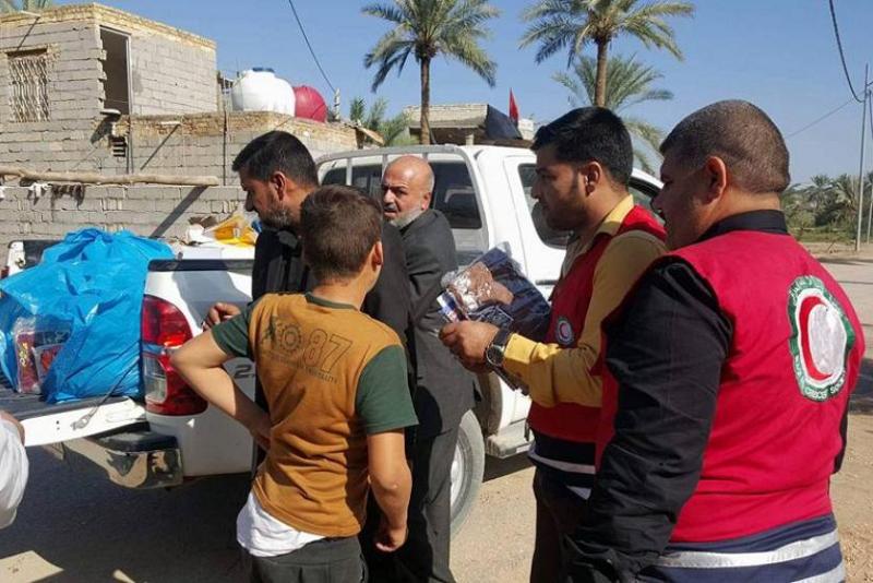 لجنةُ إغاثة المهجّرين في العتبة العبّاسية المقدّسة وبالتعاون مع الهلال الأحمر في كربلاء توزّع كسوةً شتوية على العوائل المهجّرة..