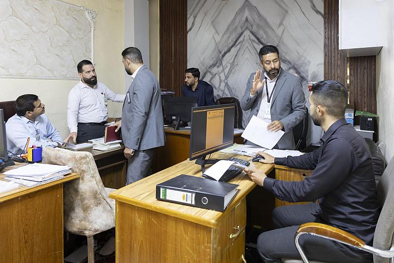 قسم المخازن يتابع إجراءات تنظيم المواد المخزنية في الحزام الأخضر الجنوبي الأوّل والثاني