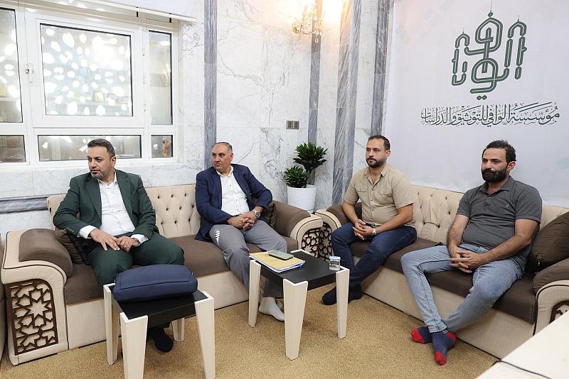 وفد من وزارة الهجرة يبحث سبل التعاون في مجال التوثيق مع مؤسسة الوافي