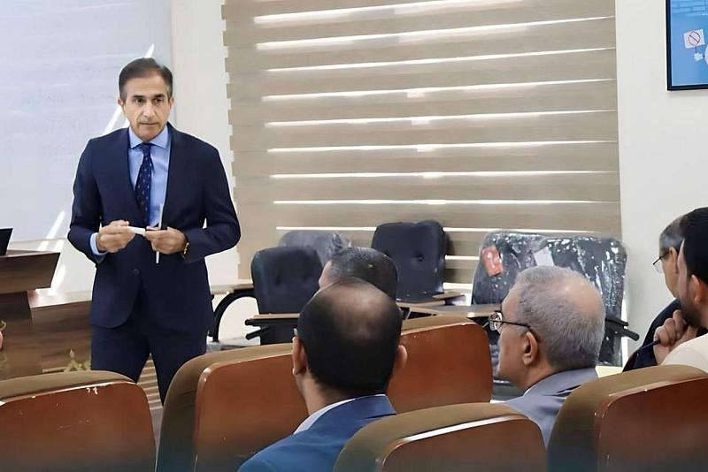 جامعة الكفيل تنظّم حلقة دراسية حول (أمراض الشرايين التاجية)