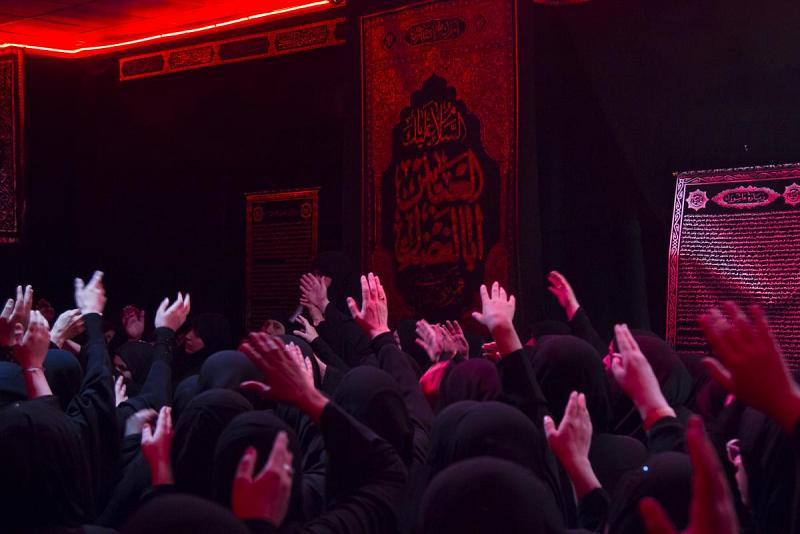  نسائمُ موروث العزاء الحسينيّ تفوحُ من مركز الصدّيقة الطاهرة للنشاطات النسويّة...