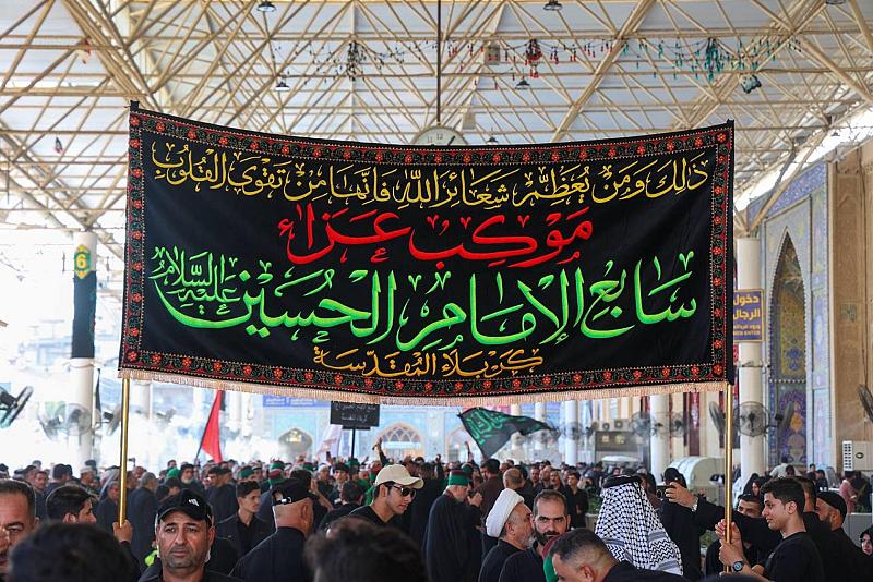 بدعم من قسم الشعائر.. أهالي كربلاء يُحيون اليوم السّابع لاستشهاد الإمام الحسين (عليه السّلام)