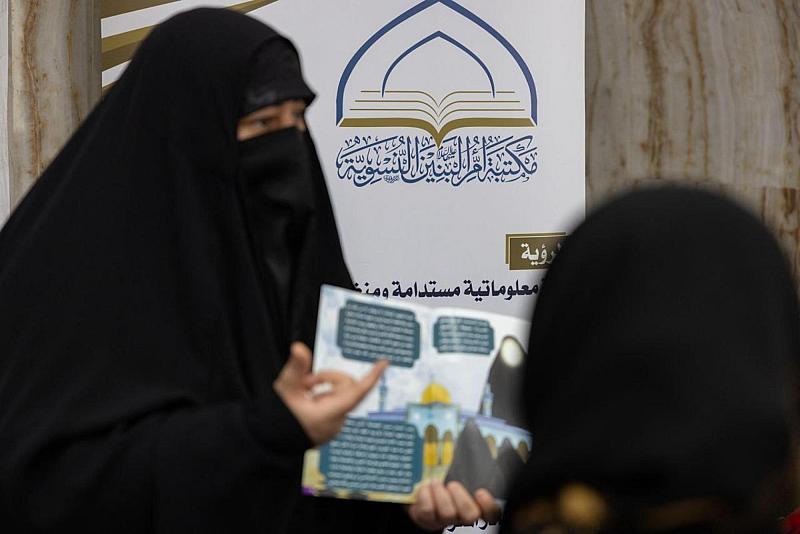 مكتبة أم البنين (عليها السلام) تنظم مسابقة ثقافية للناشئة عن السيدة زينب (عليها السلام)