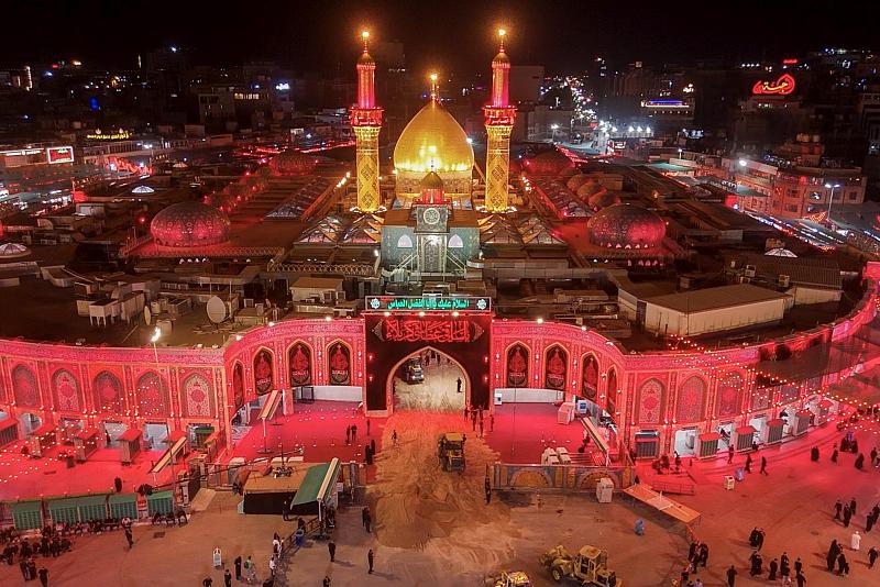 ملاكات العتبة العباسية المقدسة تهيّئ بوّابات الصحن الشريف لاستقبال المواكب الحسينية