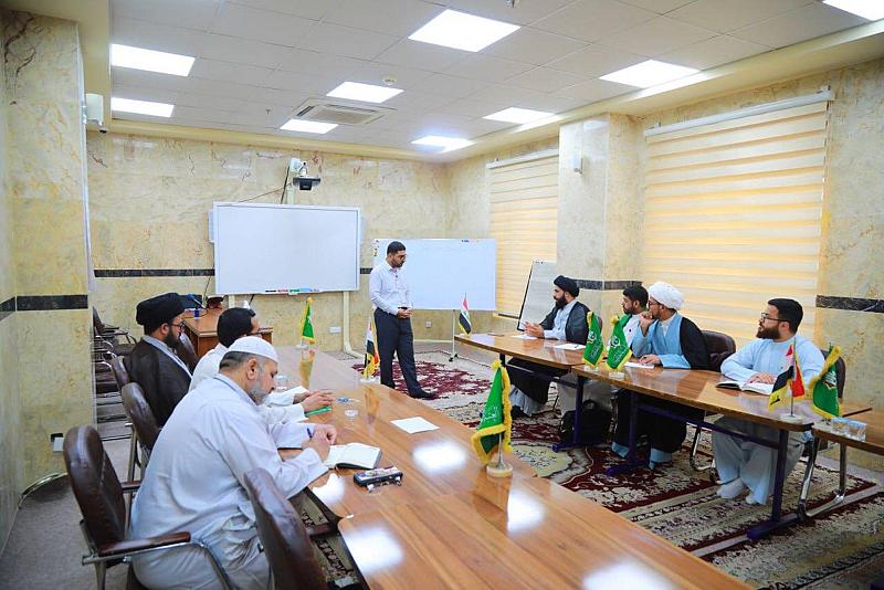قسم المعارف يقيم دورةً في منهجيّة البحث العلمي