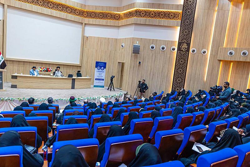 صحفية فرنسية: مهرجان روح النبوّة العالمي دليلٌ على قدرات المرأة العراقية