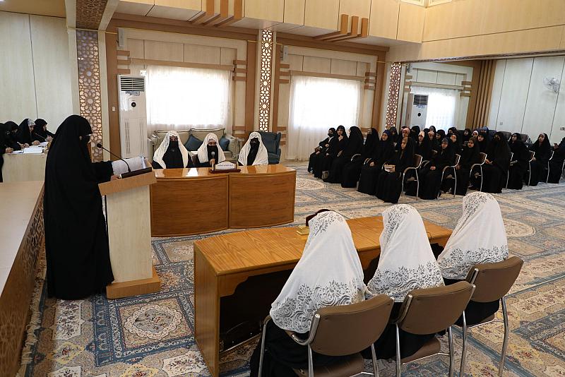 معهد القرآن الكريم النسوي ينظم المسابقة الفرقية لطالباته في النجف الأشرف