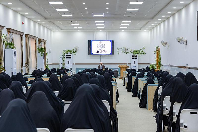 شعبة مدارس الكفيل تقدم محاضرات توعوية وتعقد جلسات قرآنية ضمن مخيم بنات العقيدة