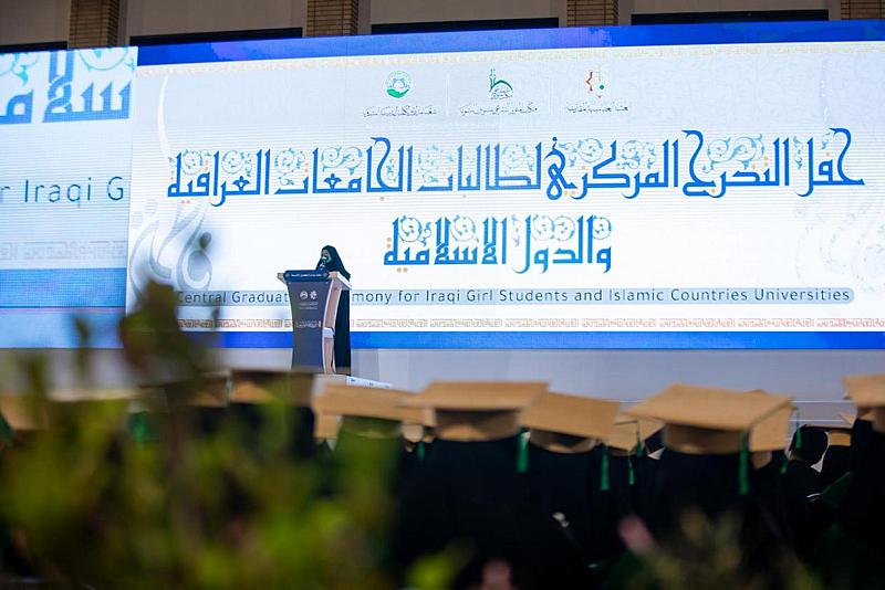 خريجة عُمانية: لمسنا من العتبة العباسية المقدسة روح الخدمة الصادقة وكرم الضيافة الأصيلة