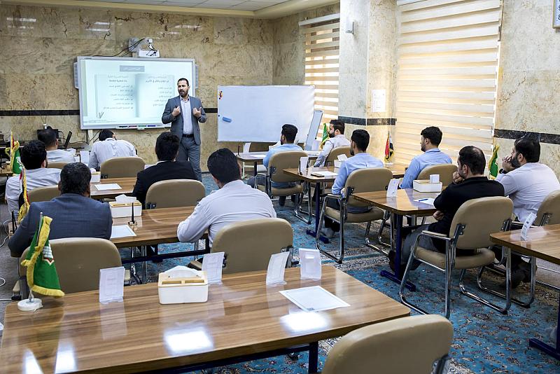 قسم التطوير ينظّم دورةً تدريبية عن مهارات الإقناع والتأثير في الآخرين