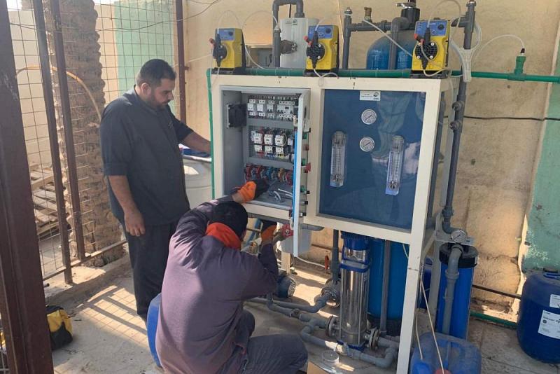 قسمُ المشاريع الهندسيّة ينتهي من أعمال صيانة محطّات تحلية المياه التي نصبتها العتبةُ العبّاسية المقدّسة في عددٍ من المحافظات