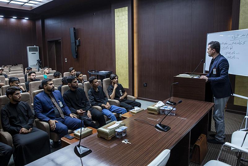 قسم العلاقات يقيم برنامجًا ثقافيًا لوفد هيأة كريم الأولياء من محافظة ذي قار